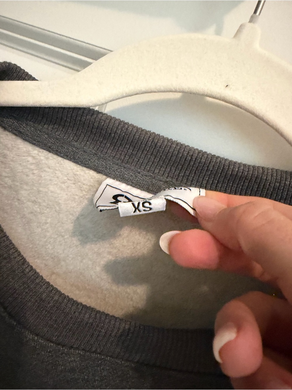 Cara Loren Active Cropped Gray Sweatshirt XS Activewear Gym SOLD OUT - Picture 10 of 12